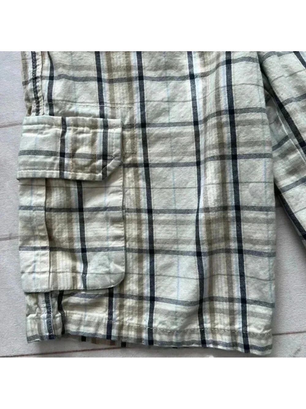 Timberland boys plaid cargo shorts size 10 - Picture 8 of 9